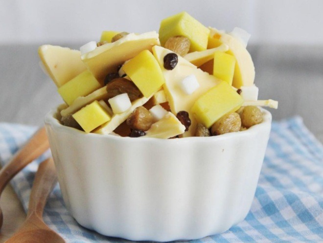 Fried yogurt