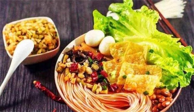 Ziran Dao Luosifen: Delicious Broth, Wildly Popular
